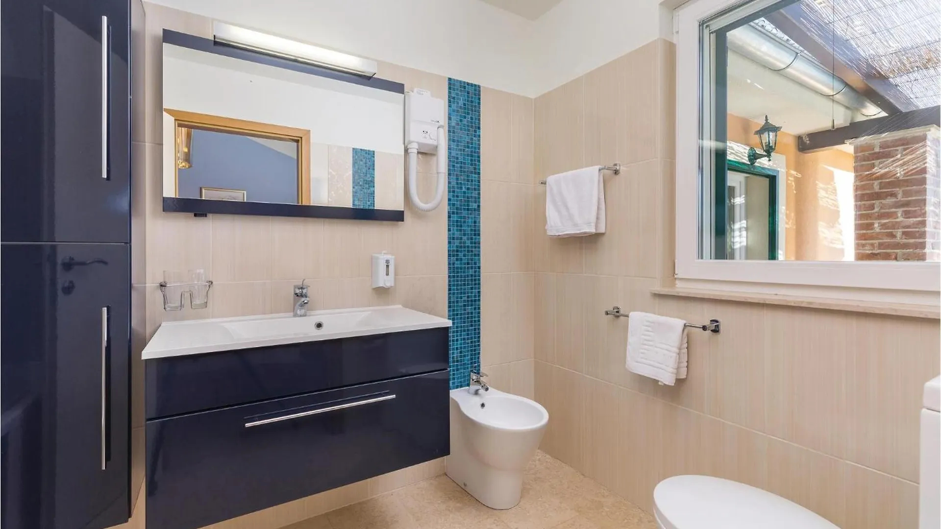 Holiday home Gorgeous Home In Rezanci With Jacuzzi Croatia