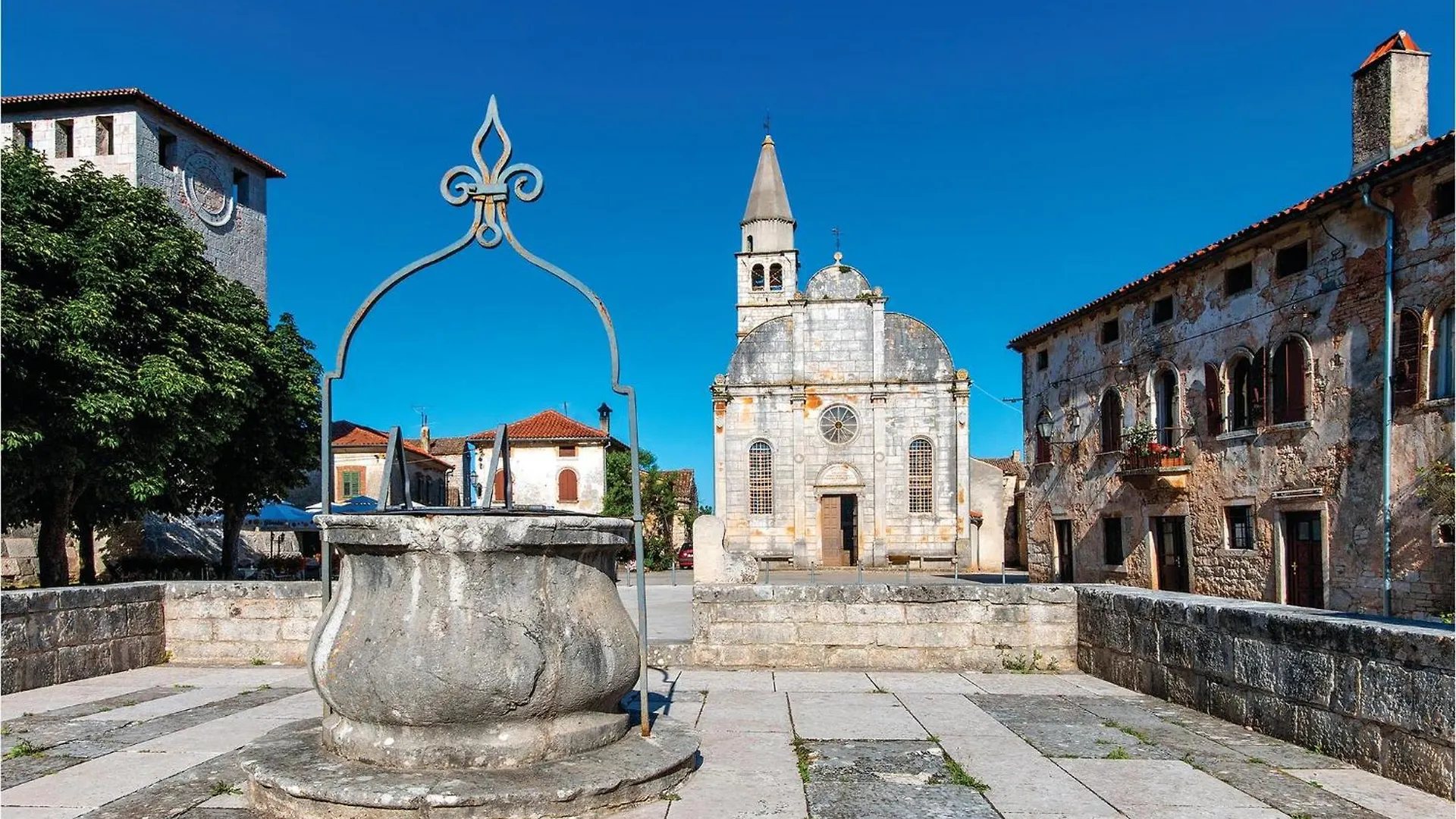 Gorgeous Home In Rezanci With Jacuzzi Croatia