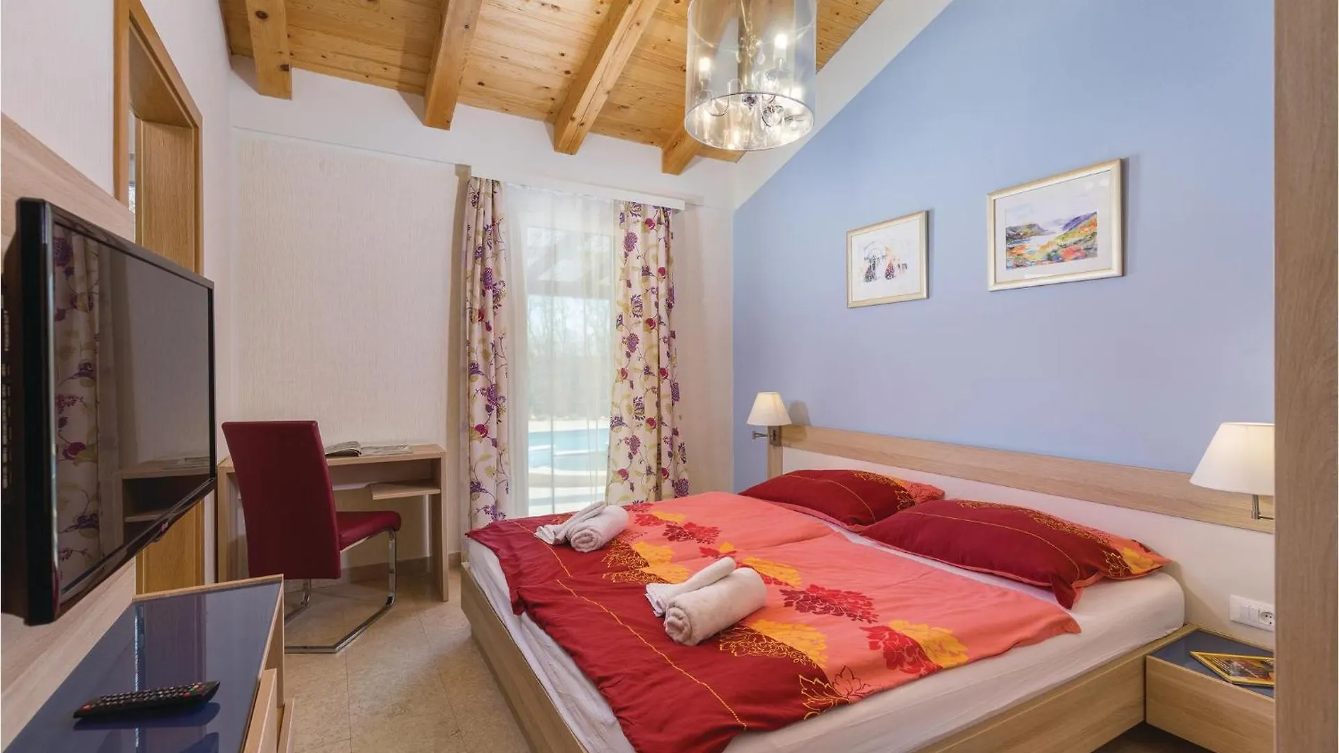 Holiday home Gorgeous Home In Rezanci With Jacuzzi Croatia