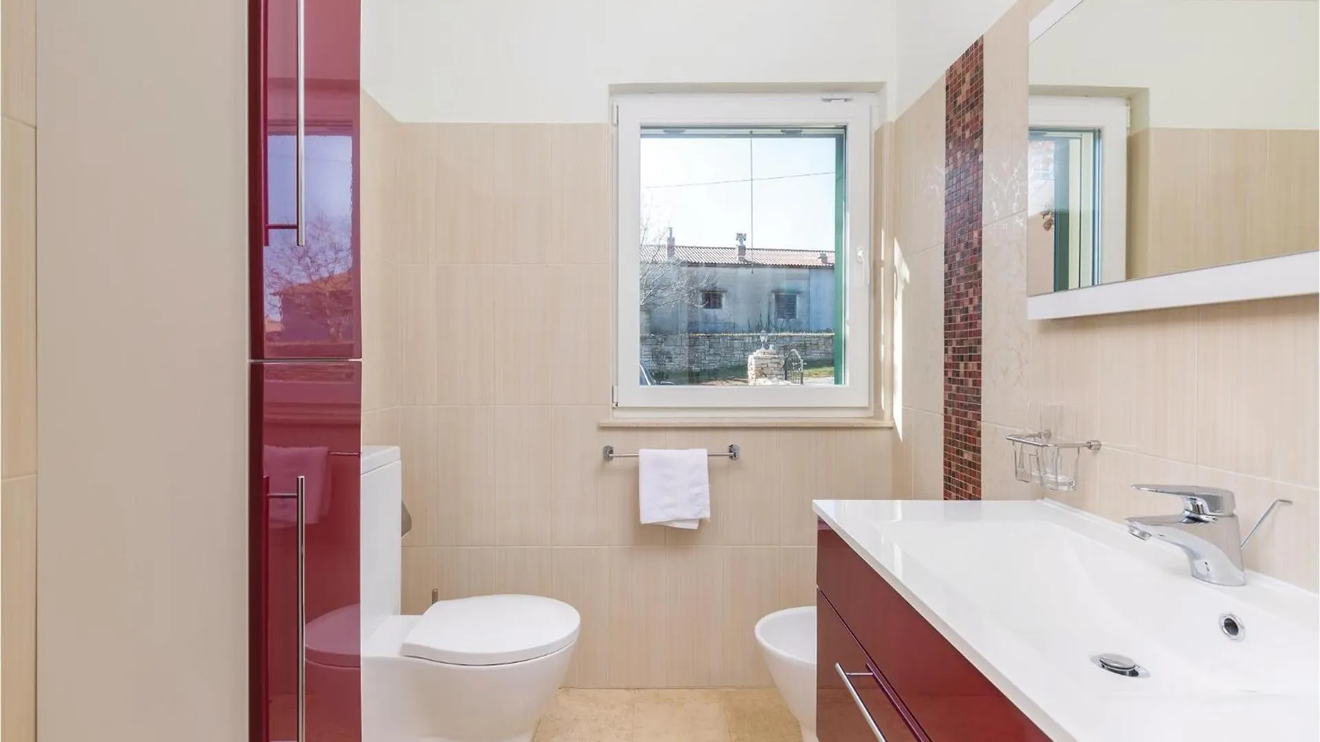 Gorgeous Home In Rezanci With Jacuzzi 0*,  Croatia