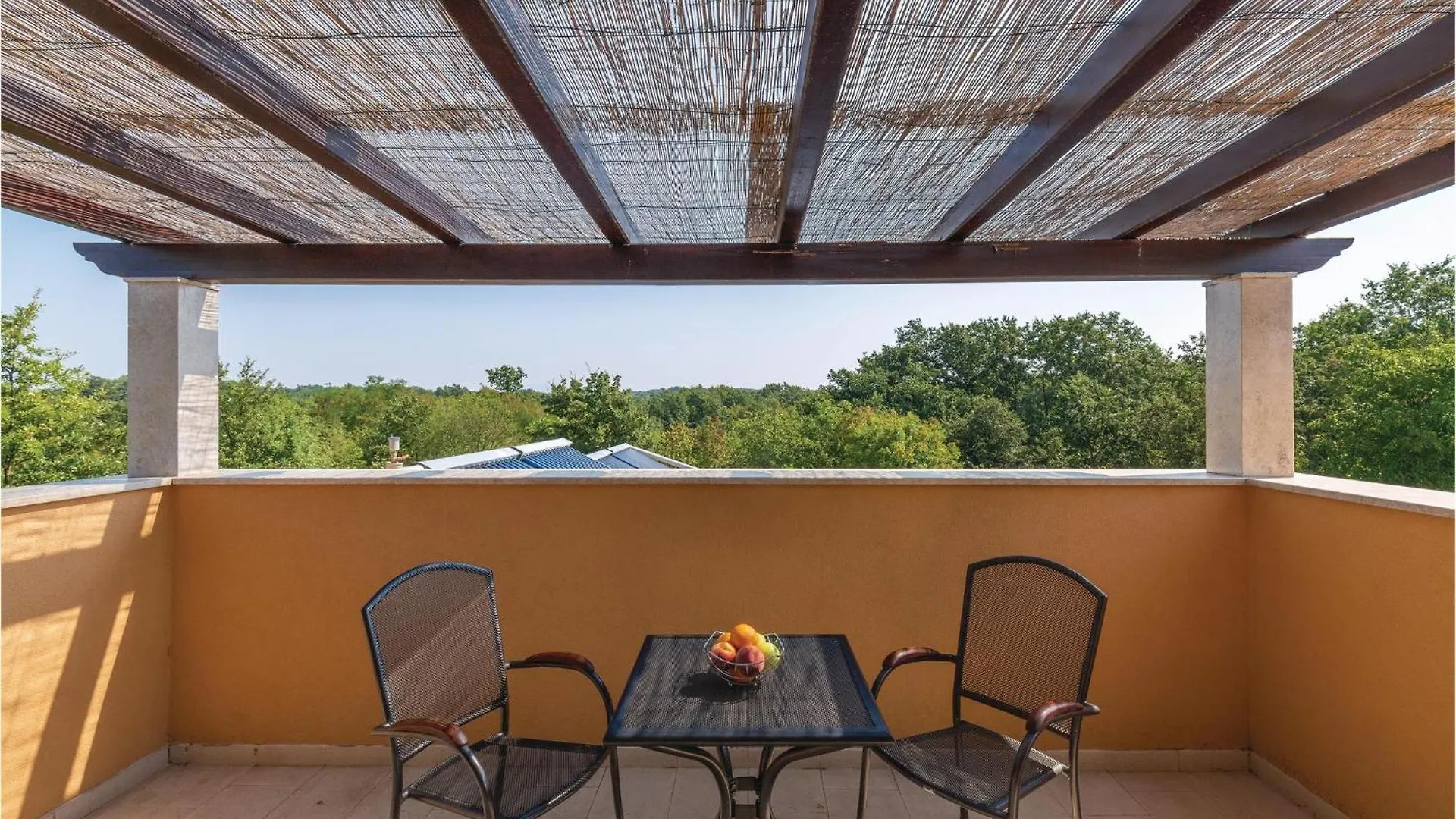 Gorgeous Home In Rezanci With Jacuzzi