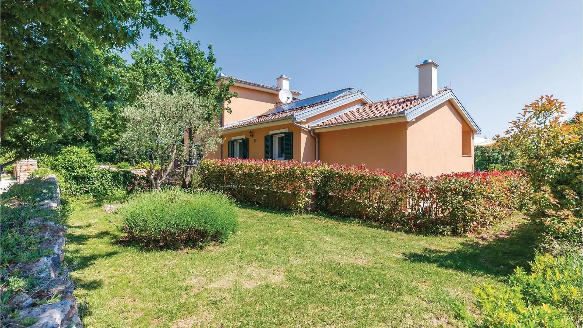 Gorgeous Home In Rezanci With Jacuzzi Croatia
